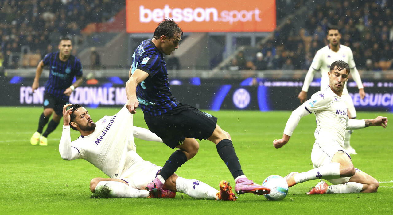 Missed Penalty Sparks Debate in Inter Fiorentina Clash