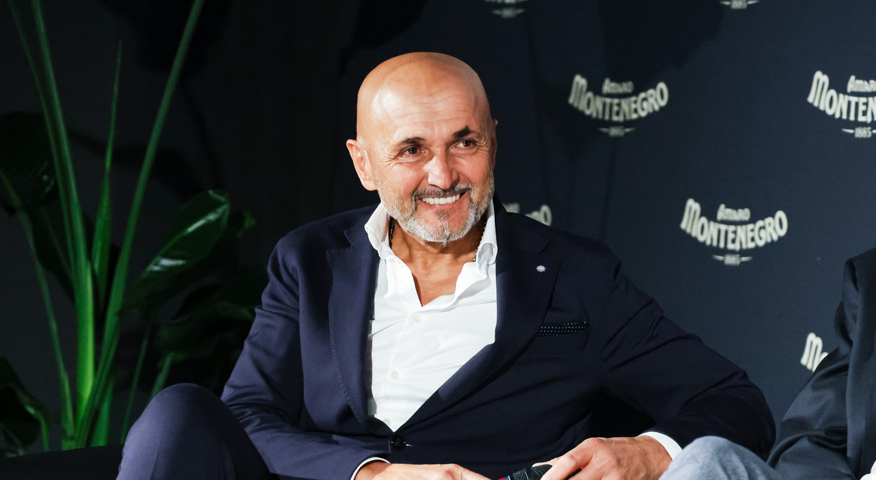 https://statics.cedscdn.it/photos/MED_HIGH/2025/10/31/9160799_31122558_spalletti_juve.jpg