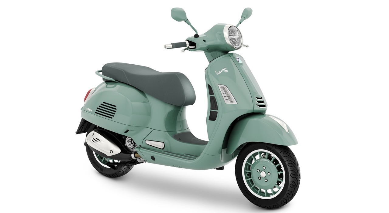 Vespa Gts 80th