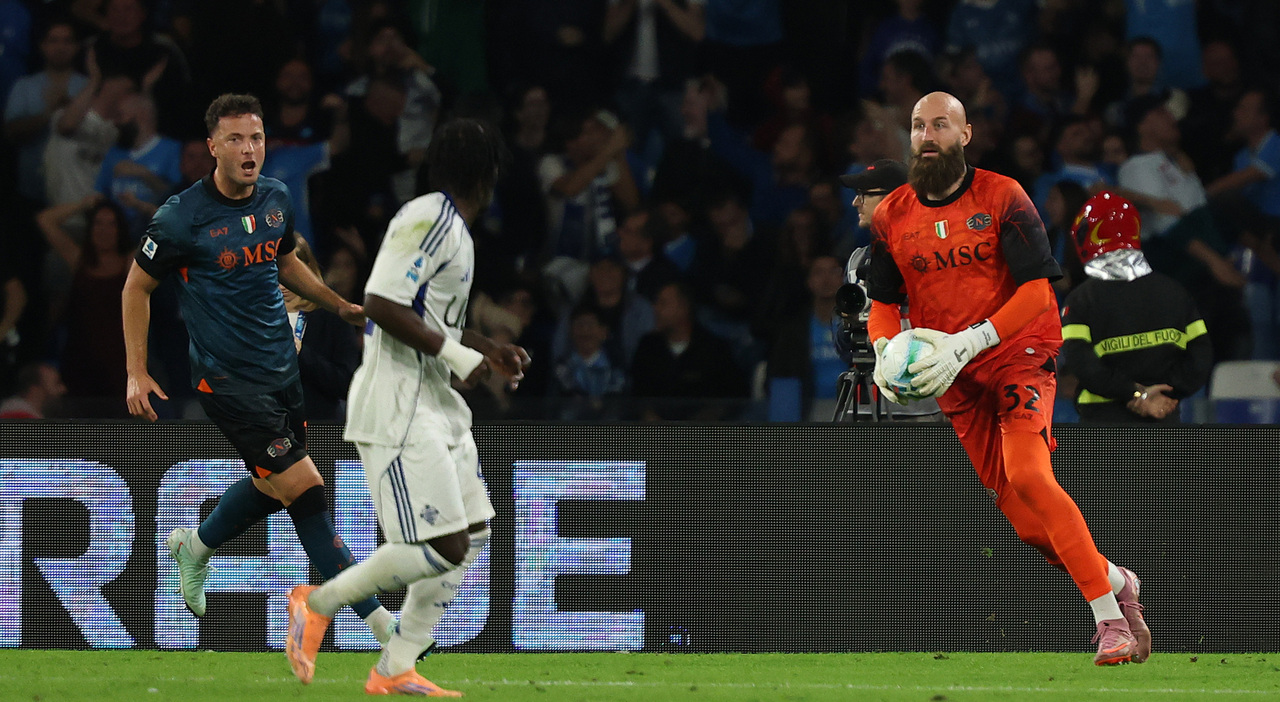 Le pagelle di Napoli Como, i top e i flop della partita del Maradona Le pagelle di Napoli Como, i top e i flop della partita del Maradona