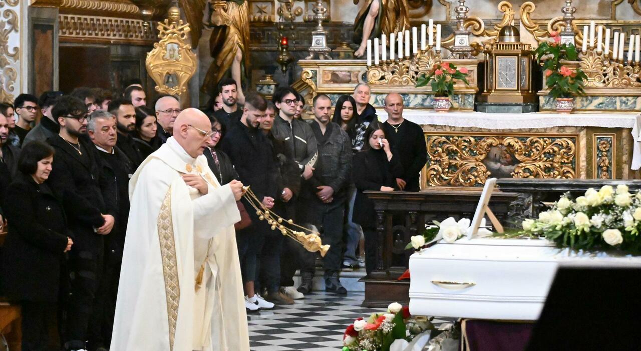 Papà Astrit: «Ha ucciso mio figlio? Deve pagare. A casa nostra c