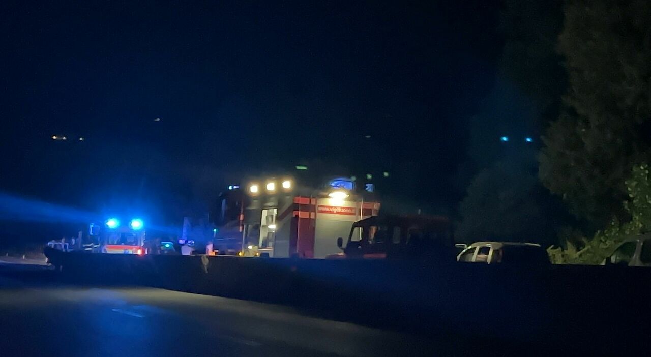 Cade dalla moto e viene travolto da due auto in superstrada a Civitanova: muore un centauro Cade dalla moto e viene travolto da due auto in superstrada a Civitanova: muore un centauro