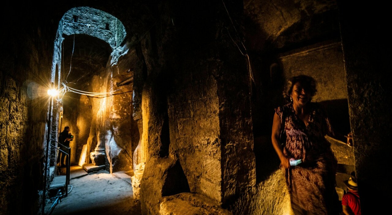 Napoli 2500, dalla Sanità agli Emirati: «Qui si festeggia la città» Napoli 2500, dalla Sanità agli Emirati: «Qui si festeggia la città»