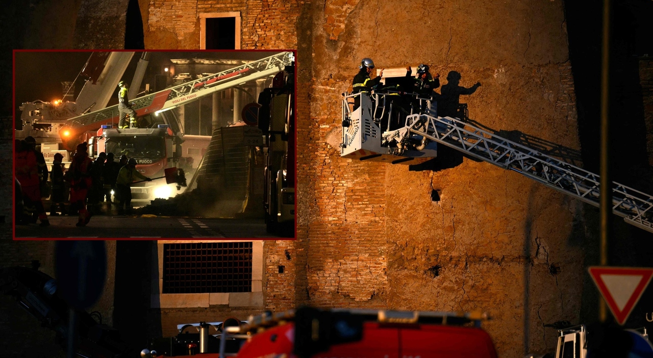 Crollo Torre dei Conti a Roma, operaio sotto le macerie. Si scava con le mani, i soccorritori: «Arriviamo»