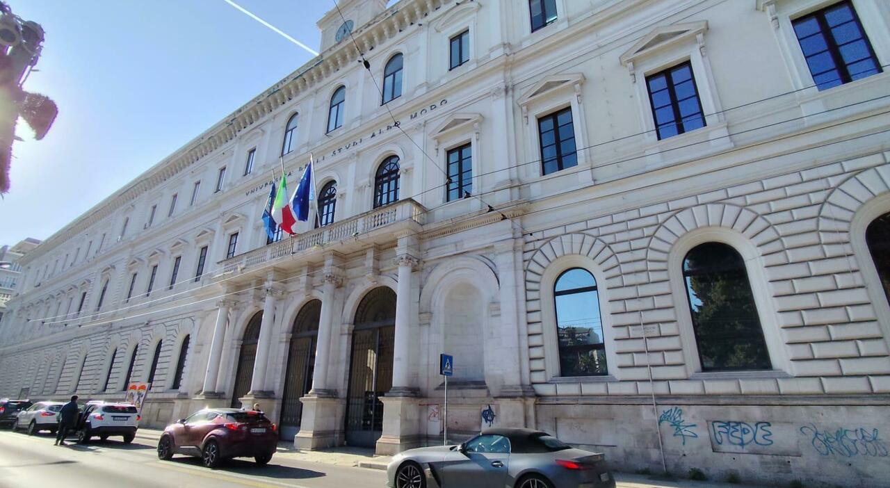 Studenti fuorisede, primato in Puglia. I rettori: «Via per trovare lavoro. Ma ora confrontiamoci» Studenti fuorisede, primato in Puglia. I rettori: «Via per trovare lavoro. Ma ora confrontiamoci»