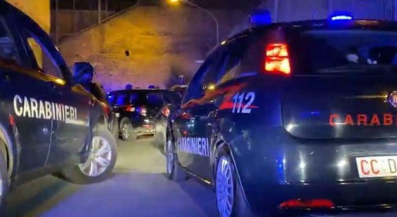 Due napoletani beffano una nonnina e le portano via 15mila euro: truffatori arrestati Due napoletani beffano una nonnina e le portano via 15mila euro: truffatori arrestati