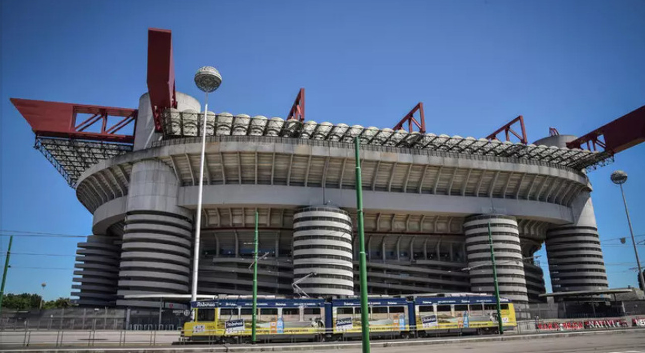 https://statics.cedscdn.it/photos/MED_HIGH/2025/11/05/9170328_05123541_stadio_san_siro.jpg