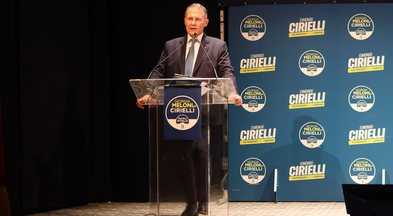 Regionali in Campania, Cirielli: «Nei sondaggi siamo in forte rimonta» Regionali in Campania, Cirielli: «Nei sondaggi siamo in forte rimonta»