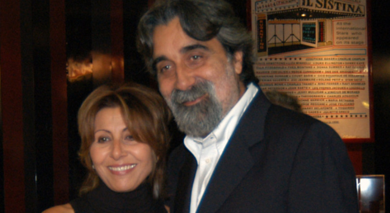 https://statics.cedscdn.it/photos/MED_HIGH/2025/11/08/9176883_08162237_peppe_vessicchio_morto_moglie_famiglia_chi_sono.jpg