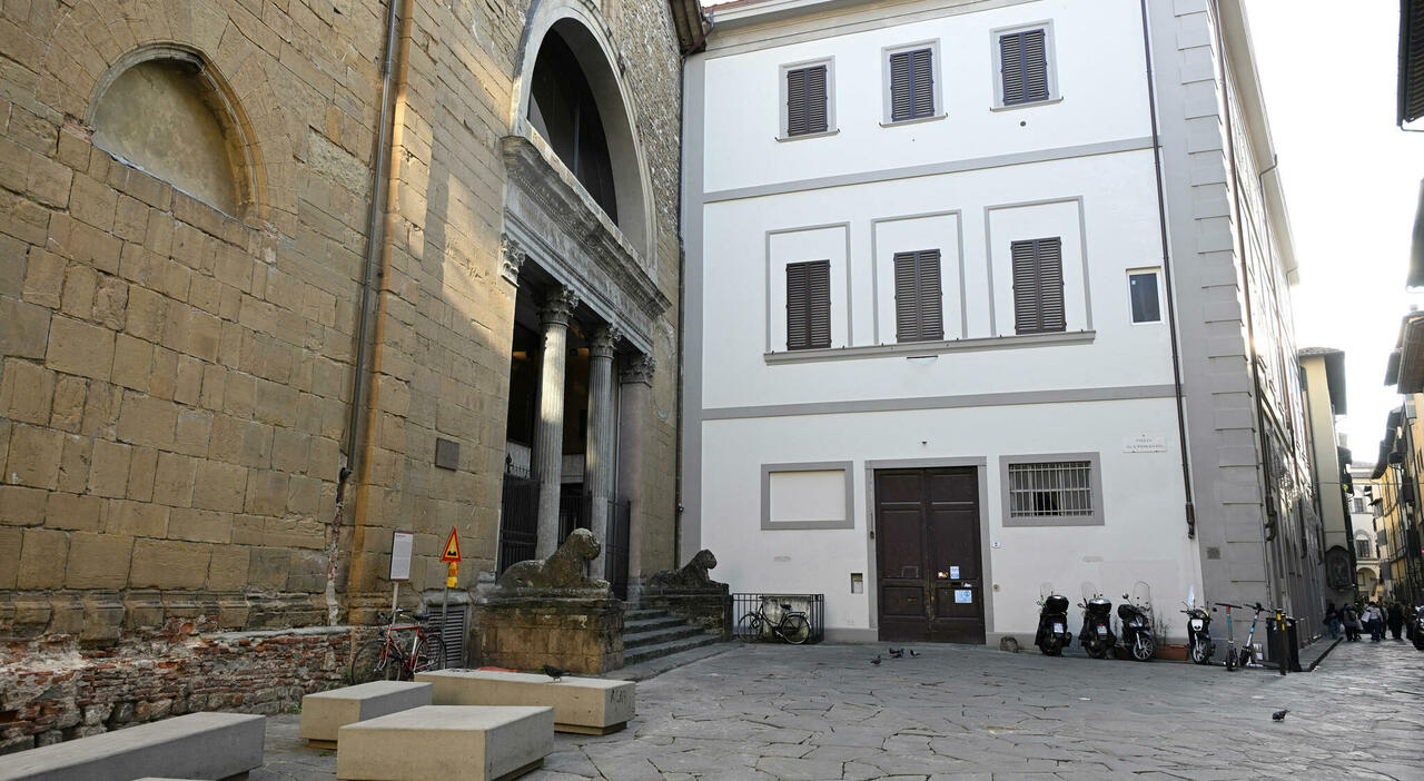 donna violentata a firenze arrestati due nordafricani decisivo un testimone l orrore in vacanza la vittima sotto choc