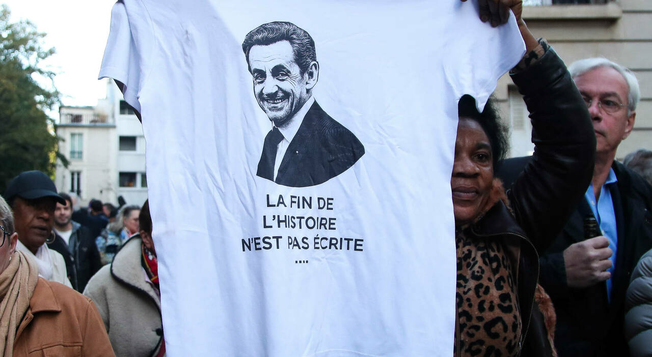 Sarkozy, addio carcere: chiesta la libertà vigilata. L Sarkozy, addio carcere: chiesta la libertà vigilata. L