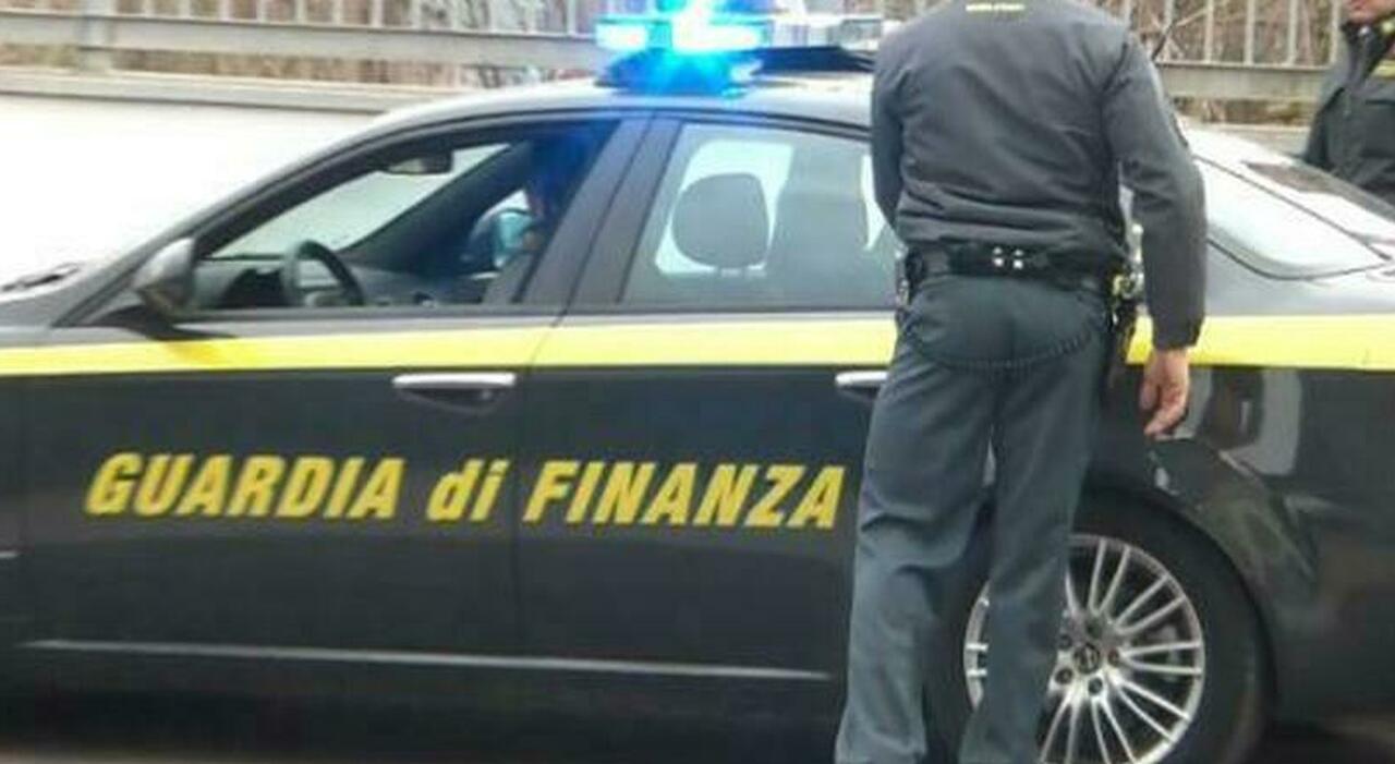 Frode fiscale a Napoli, società ?cartiere?: sequestro da 3,5 mln e 10 indagati