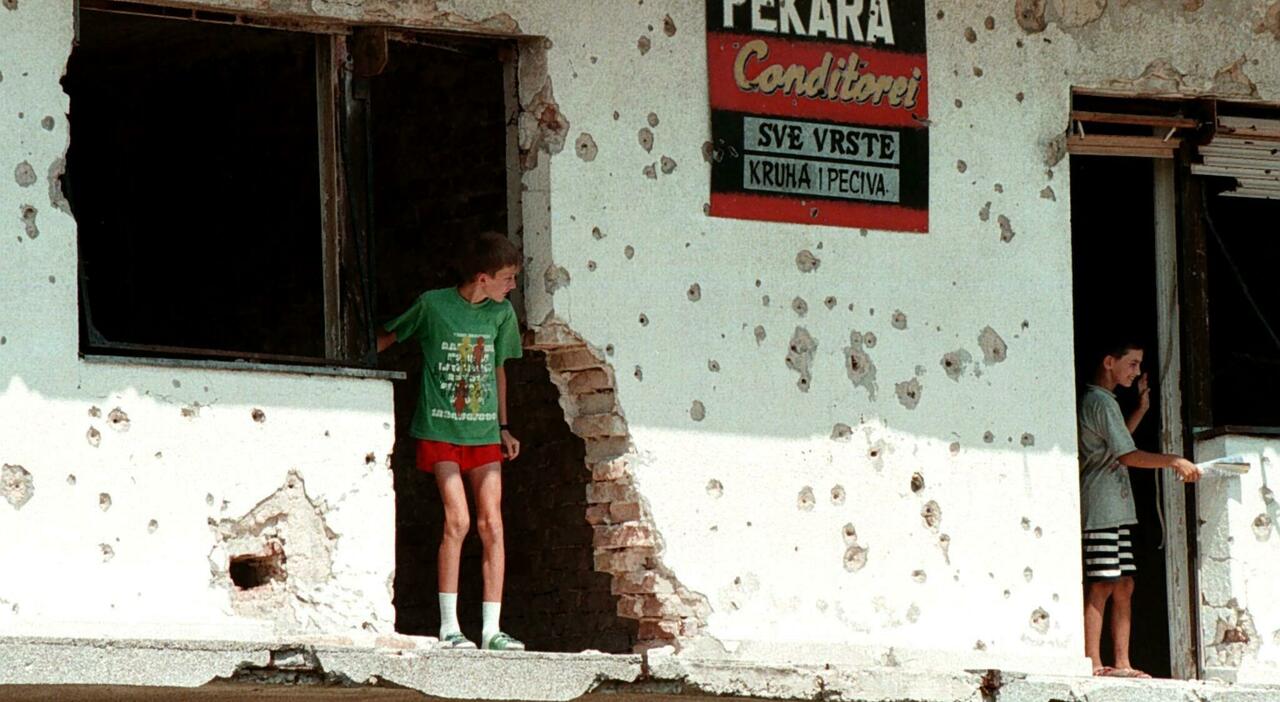 cecchini di sarajevo chi sono gli italiani indagati super ricchi pagavano 100mila euro a bambino le partenze da trieste