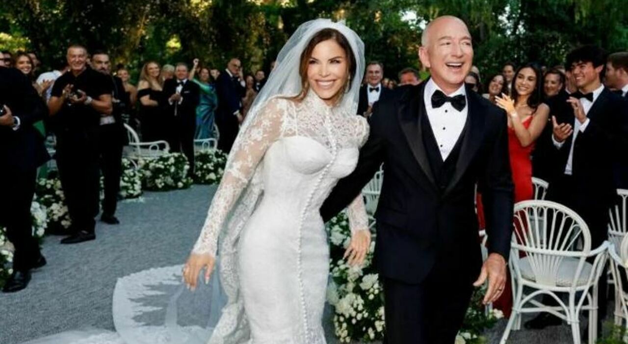 Bezos, il matrimonio del fondatore di Amazon a Venezia divide ancora: lite alla Camera sulle proteste Bezos, il matrimonio del fondatore di Amazon a Venezia divide ancora: lite alla Camera sulle proteste