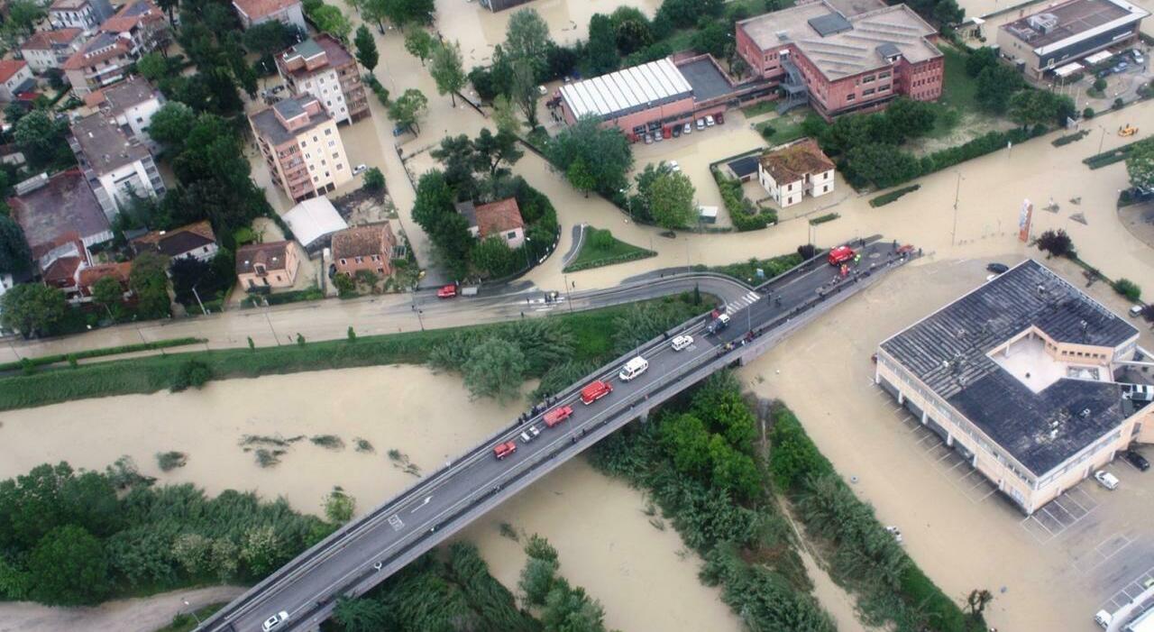 Alluvione del 2014 a Senigallia, i danneggiati in tribunale: «Quattro morti perché nessuno avvisò»
