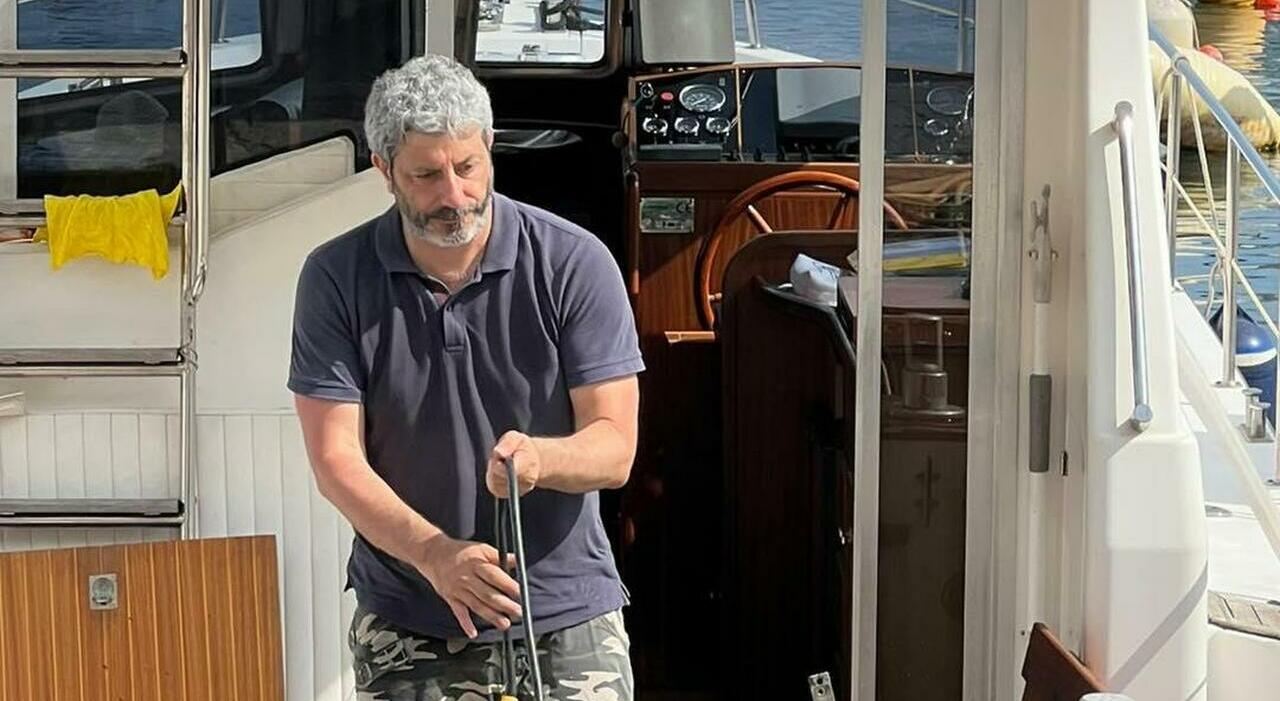 Fico, ecco la vera storia delle due barche: il gozzo venduto e il cabinato a Procida