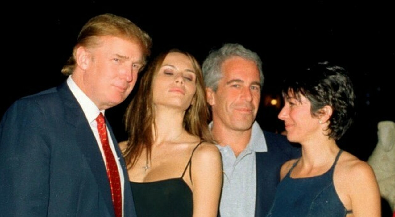 «Ero con Donald Trump il giorno del Ringraziamento del 2017»: la mail di Jeffrey Epstein smentisce il presidente Usa