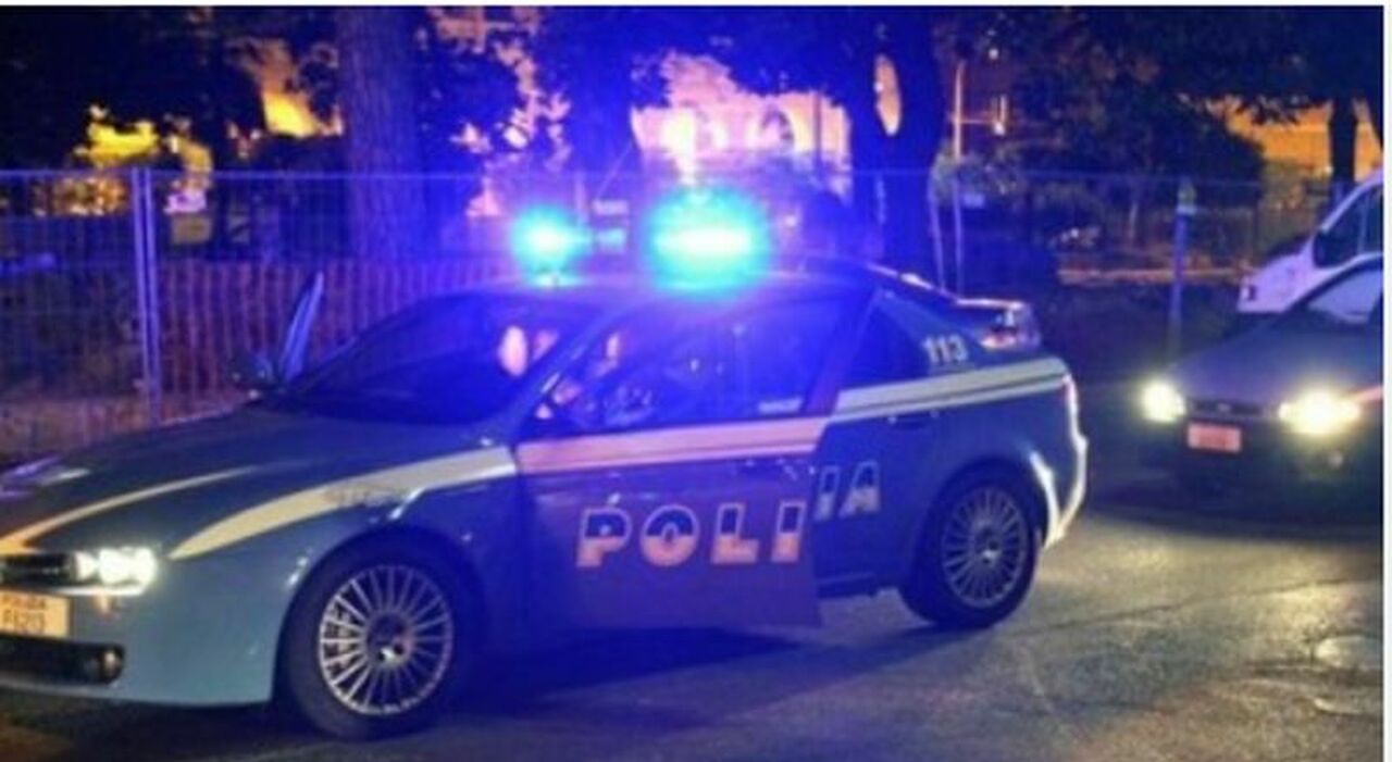 napoli donna trovata morta in casa a piscinola non si esclude l omicidio