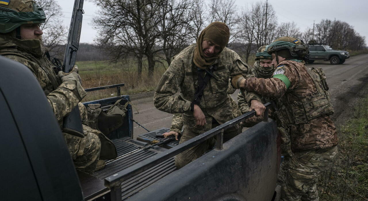 Giovani ucraini in fuga, Merz chiama Zelensky: «Qui ne arrivano troppi». Ma anche dalla Russia 650mila se ne sono andati Giovani ucraini in fuga, Merz chiama Zelensky: «Qui ne arrivano troppi». Ma anche dalla Russia 650mila se ne sono andati