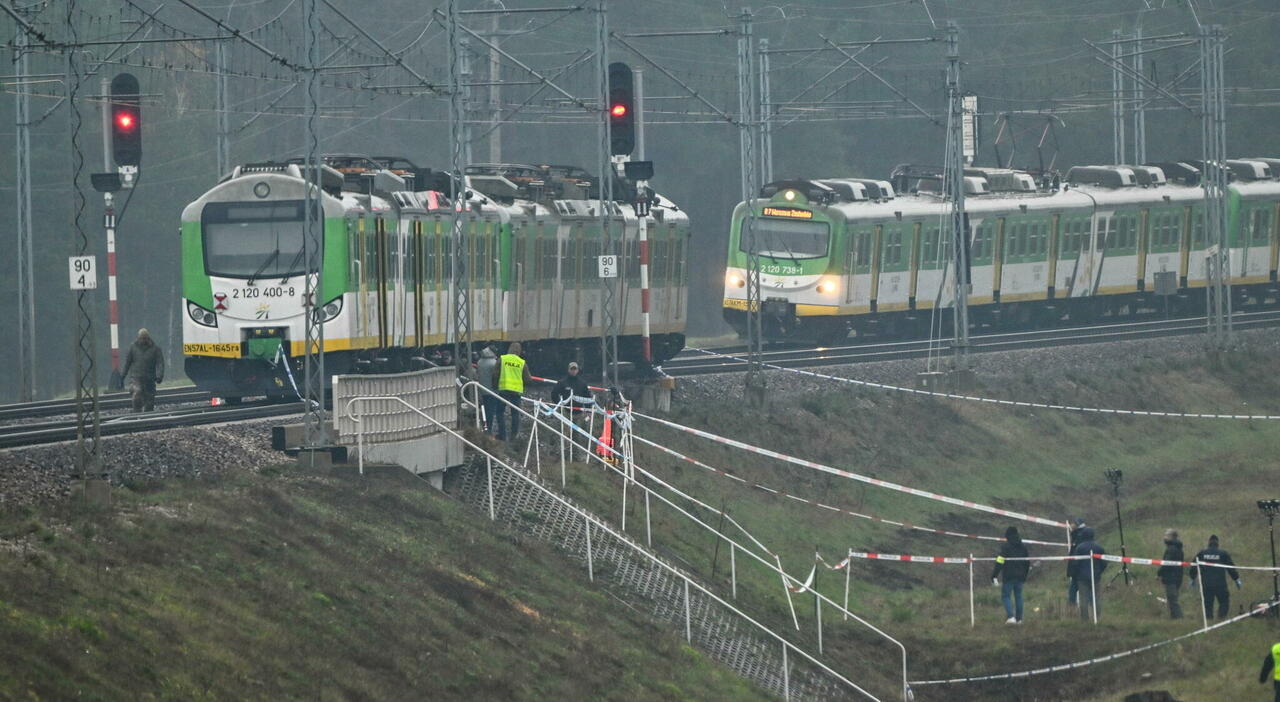 Polonia, bomba esplode sulla ferrovia che porta aiuti all Polonia, bomba esplode sulla ferrovia che porta aiuti all