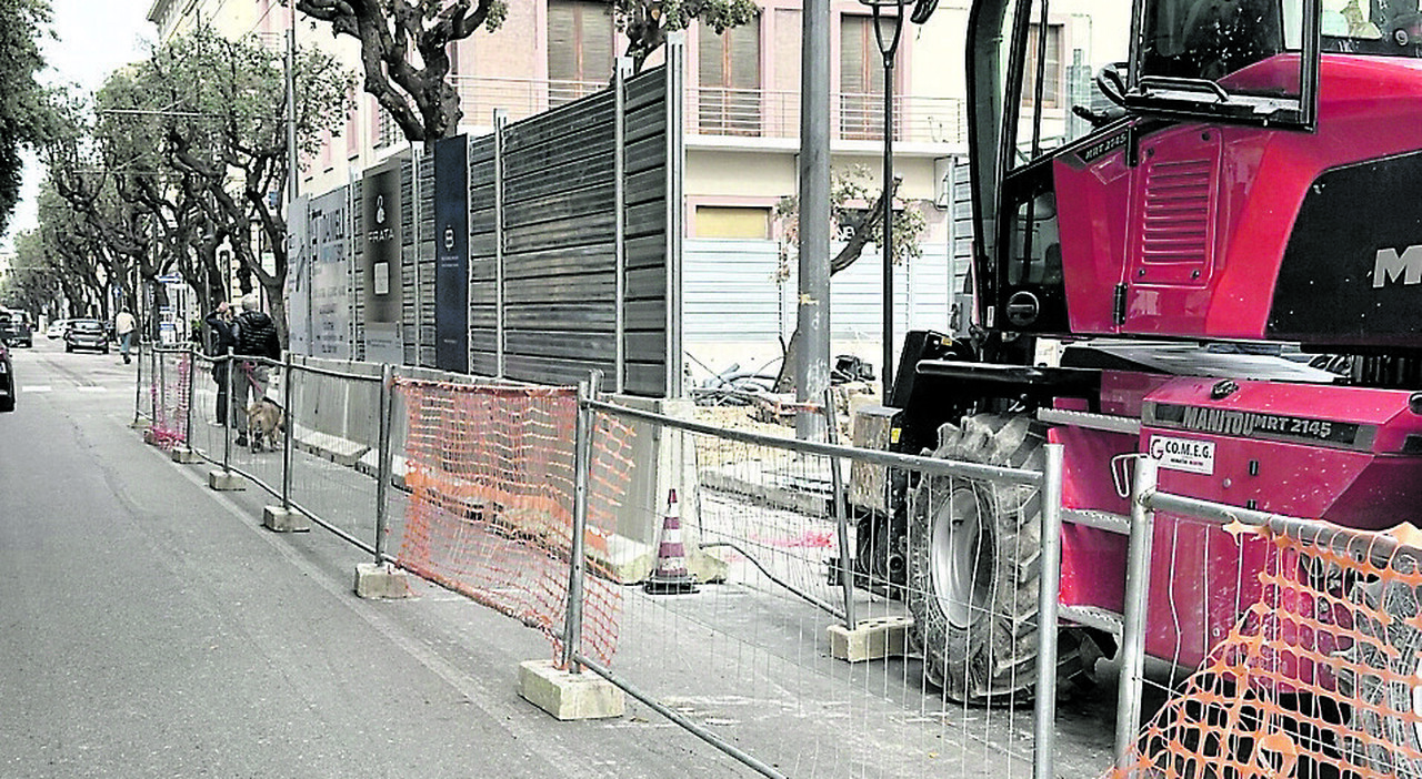 Lecce, centro ostaggio delle ruspe: sei cantieri in un chilometro e mezzo
