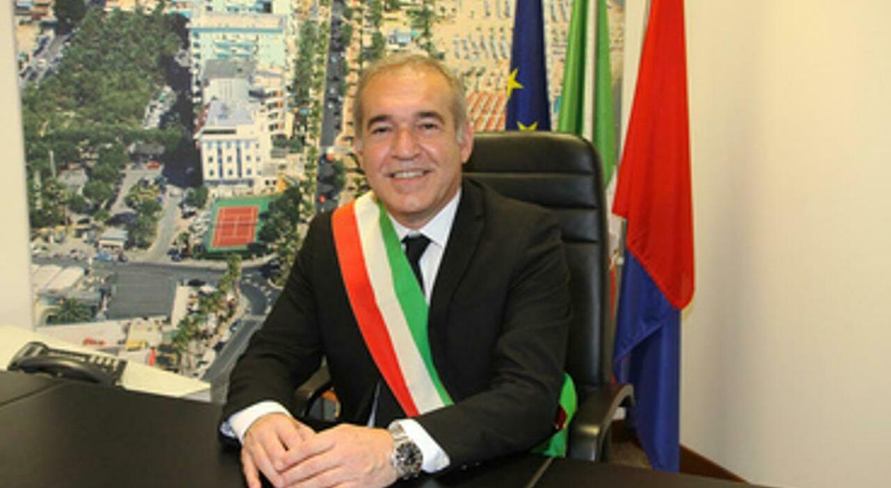 san benedetto 15 consiglieri hanno firmato le dimissioni fine dell amministrazione spazzafumo cosa succede ora da Corriereadriatico.it san benedetto 15 consiglieri hanno firmato le dimissioni fine dell amministrazione spazzafumo cosa succede ora