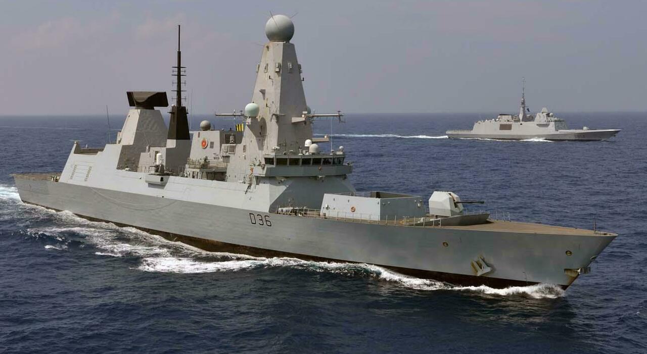 Royal Navy e aerei Raf a caccia di nave spia russa Yantar vicino ad acque britanniche, tensioni a nord della Scozia