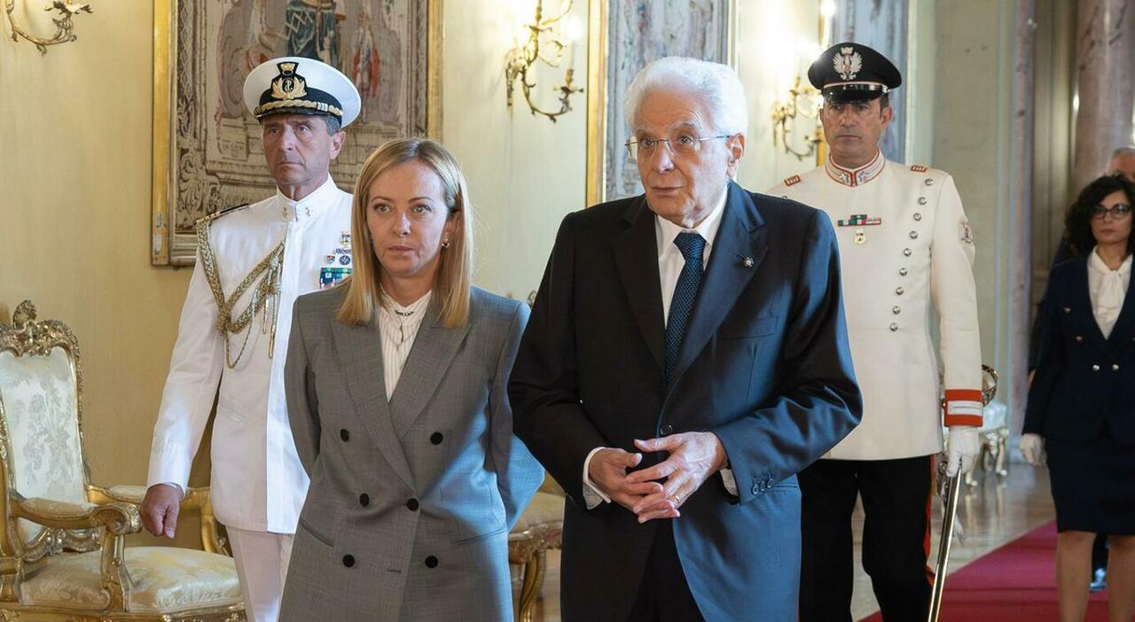 Meloni al Quirinale incontra Mattarella, Palazzo Chigi: nessuno scontro istituzionale, ma per la premier «inopportune» le parole di Garofani