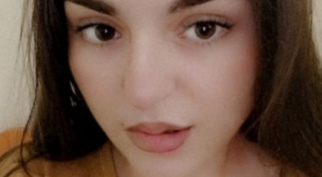 Noemi Riccardi, chi era la 23enne uccisa dal fratello. Lui ha videochiamato la madre per mostrarle il corpo. Poi al 112: «L