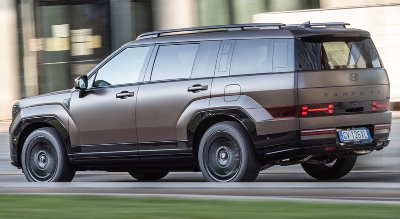 Hyundai Santa Fe plug-in hybrid