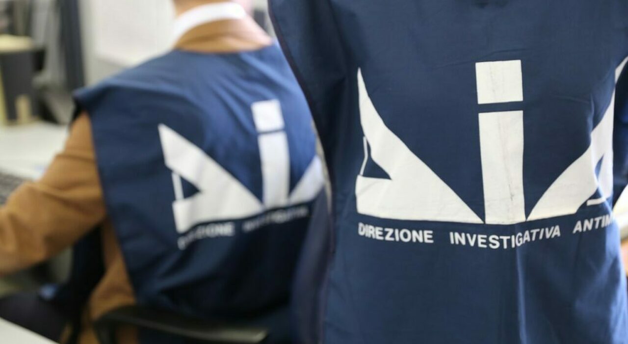 Estorsione ai danni di un imprenditore salentino: due arresti