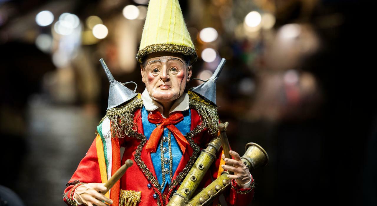 La polemica a Napoli: «Totò è un bene pubblico». «Sì, ma non per business»