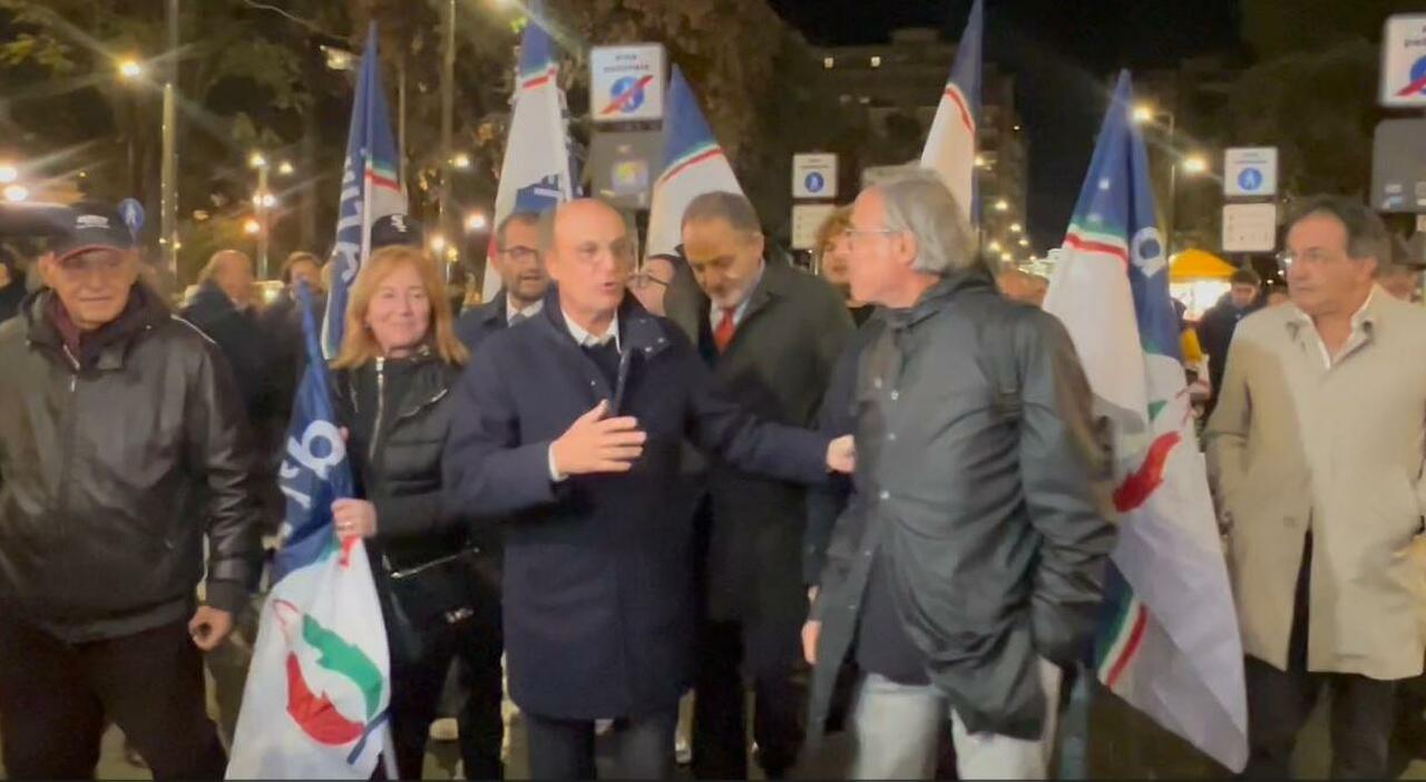 Chiusura sobria per Lobuono, niente palchi e comizi: «Non è il tempo di feste»