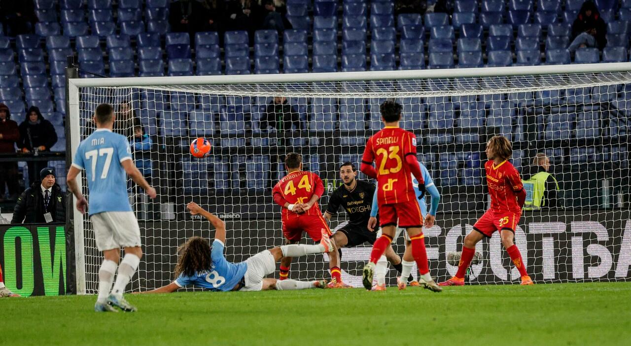 Lazio Lecce diretta: Dia segna ma era fallo. Annullato