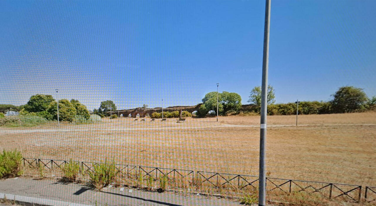 Stuprata davanti al fidanzato, fermati tre uomini: «Ma il Dna non corrisponde». L