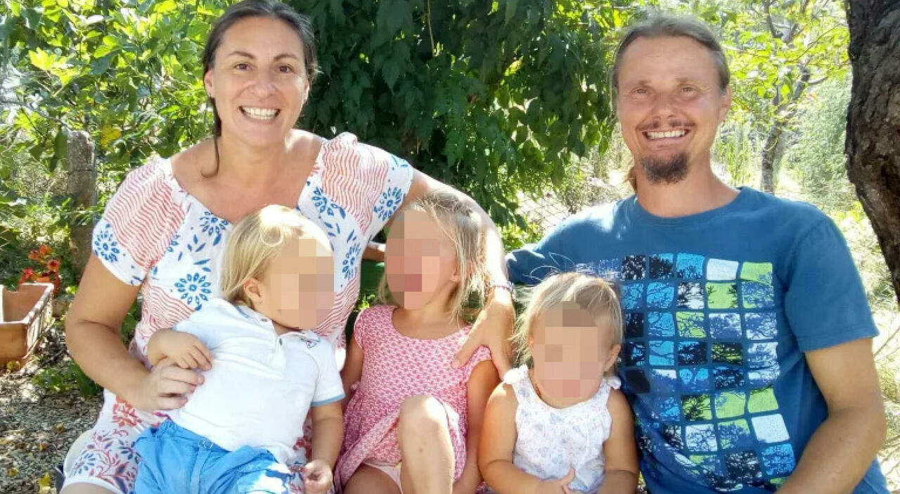 Famiglia nel bosco, si chiude il caso? Nathan affascinato da un altro casolare offerto gratis. Il proprietario: «Da bambino vivevo come loro»