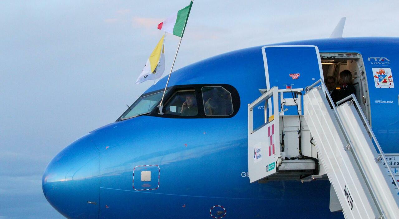 https://statics.cedscdn.it/photos/MED_HIGH/2025/11/29/9217018_29214457_ita_airbus.jpg