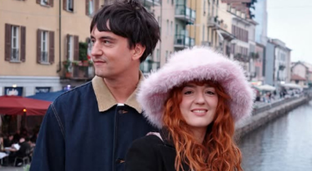 Maria Antonietta e Colombre a Sanremo 2026, chi sono i cantautori marchigiani (fidanzati)? L