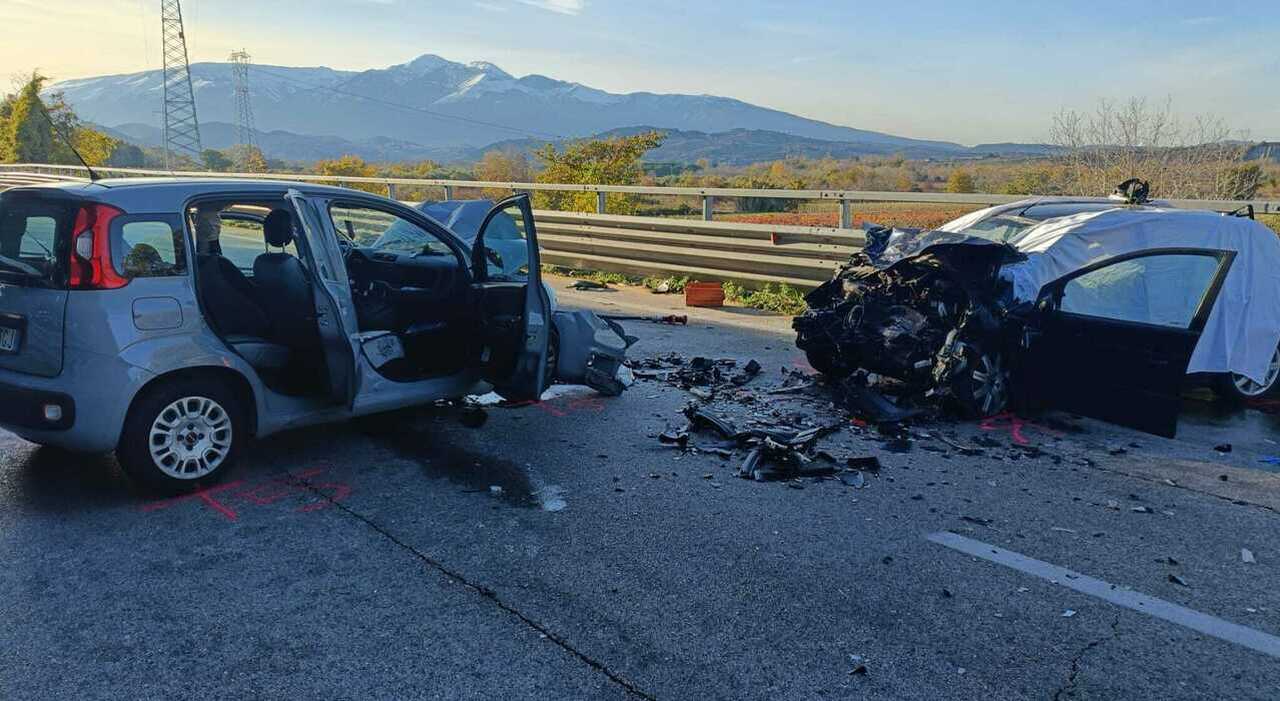 Incidente in Abruzzo, morte tre donne: il frontale choc tra una Panda e una Fiesta