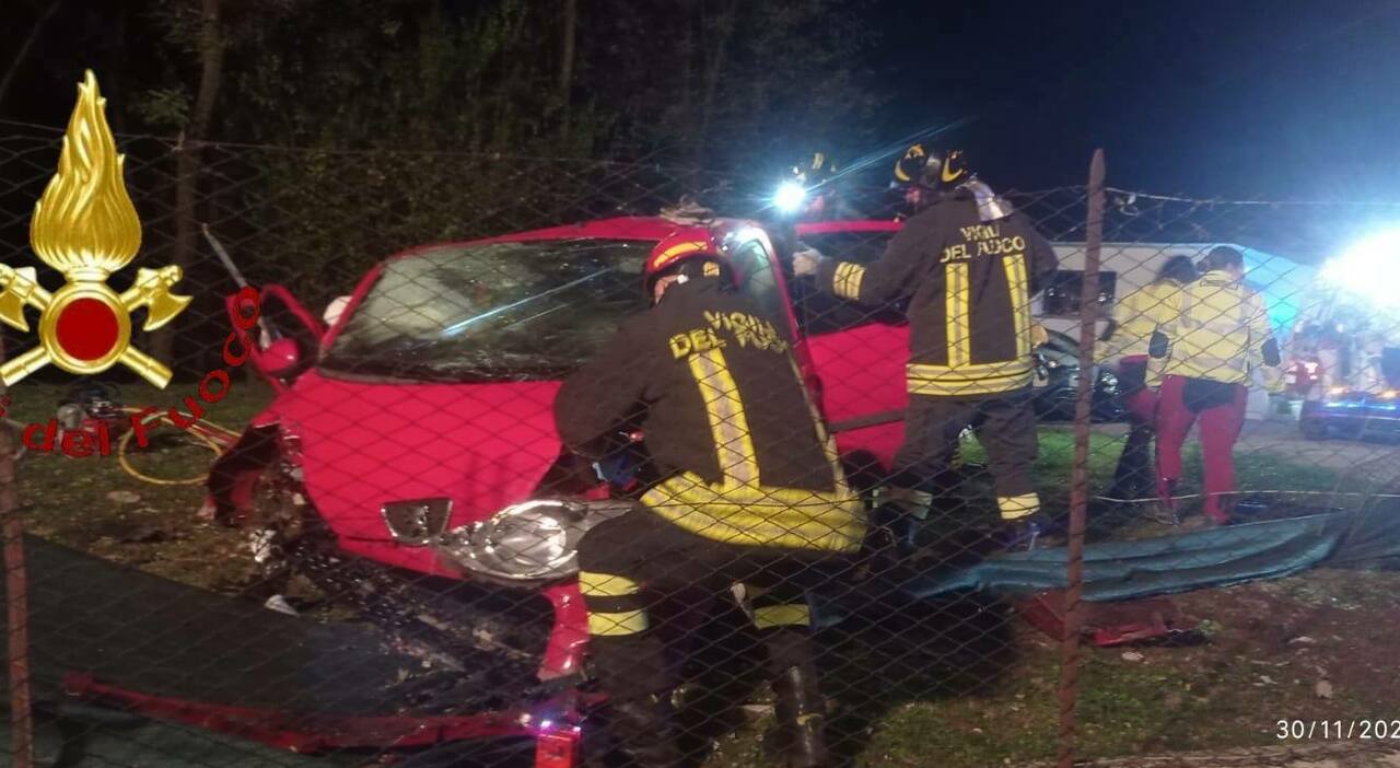 Perde il controllo dell