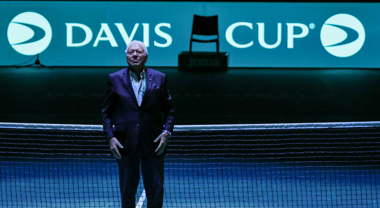 nicola pietrangeli la carriera il doppio trionfo al roland garros la davis conquistata da capitano e i tre record assoluti