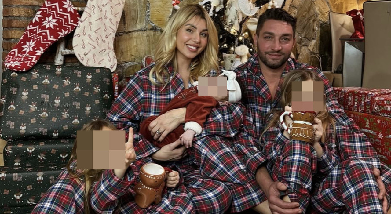 Susy Fuccillo (ex Amici), grave lutto: morto il marito Salvatore Raciti per un malore improvviso. Aveva 41 anni Susy Fuccillo (ex Amici), grave lutto: morto il marito Salvatore Raciti per un malore improvviso. Aveva 41 anni