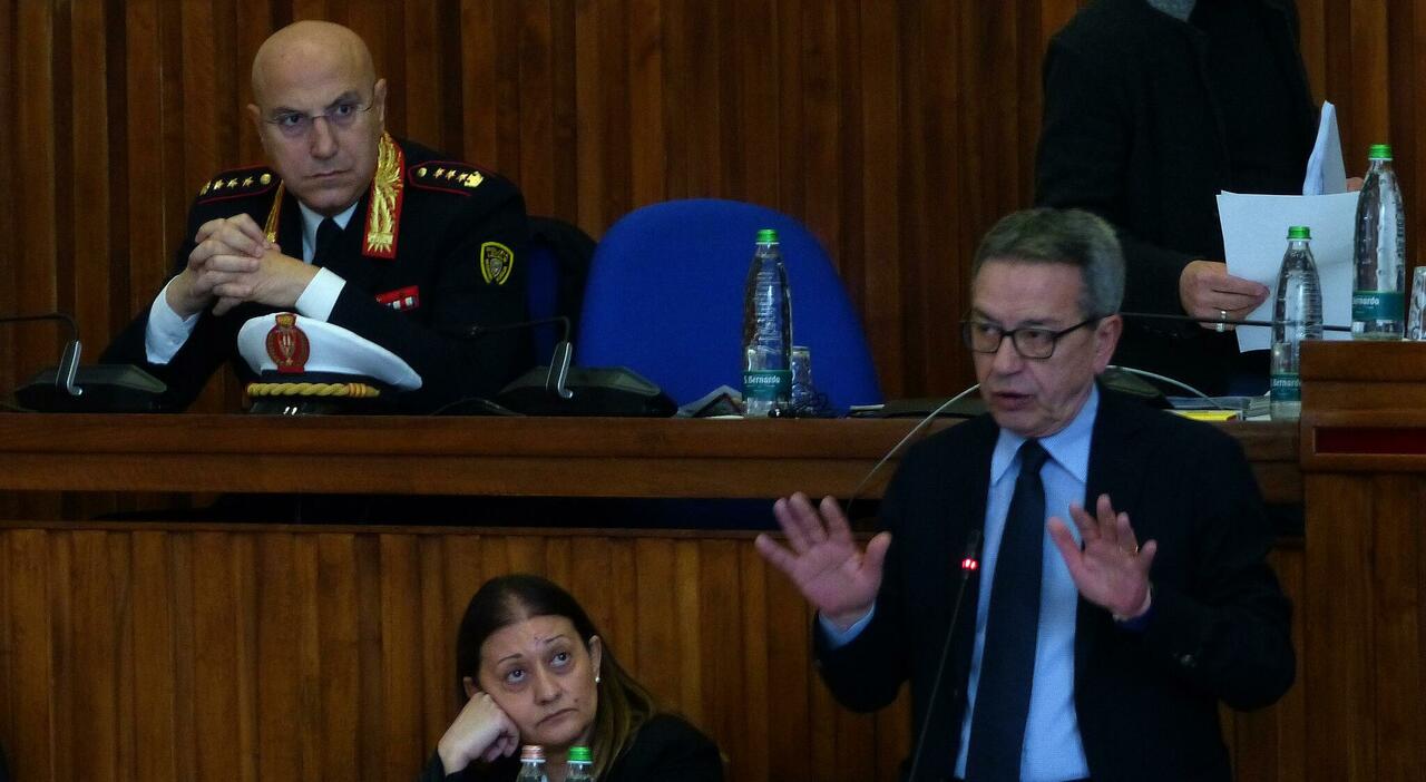 «Concorso per istruttori amministrativi? Dare precedenza alla Polizia locale»: la maggioranza scrive al sindaco