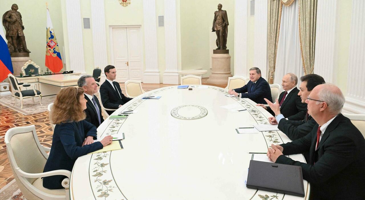 Ucraina, il vertice durato cinque ore, la promessa a Putin e l