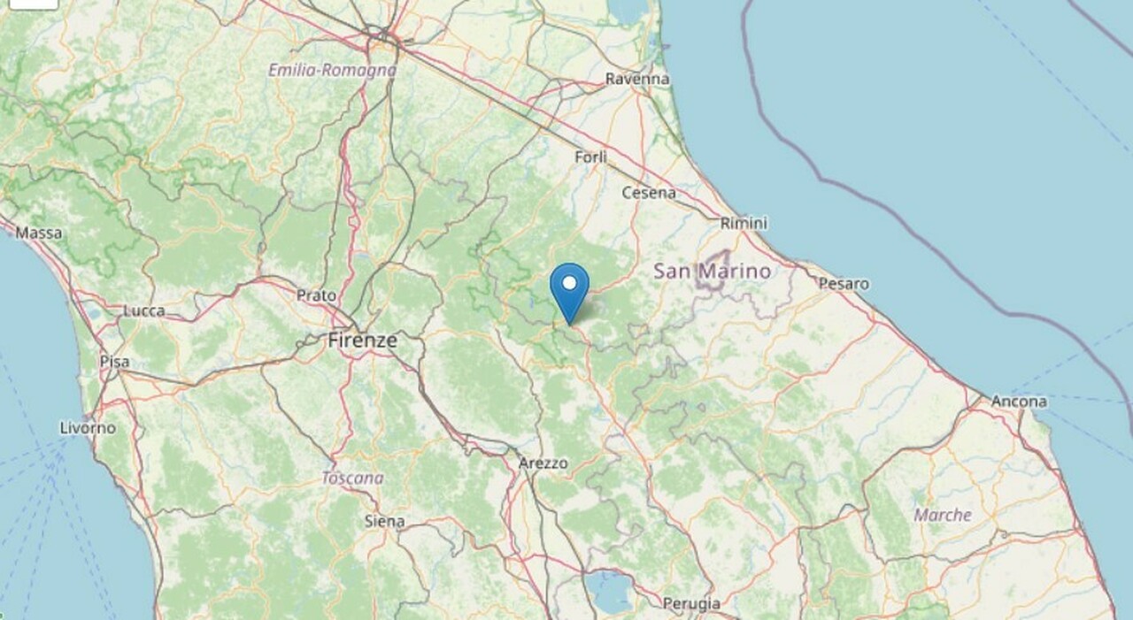 Terremoto tra Romagna e Toscana, sciame sismico nella notte: «La scossa più forte alle 3.36». Cosa sta succedendo