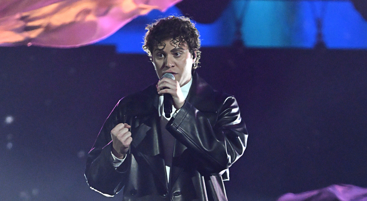 X Factor, PierC: «Sono entrato Papa e sono uscito cardinale. C X Factor, PierC: «Sono entrato Papa e sono uscito cardinale. C