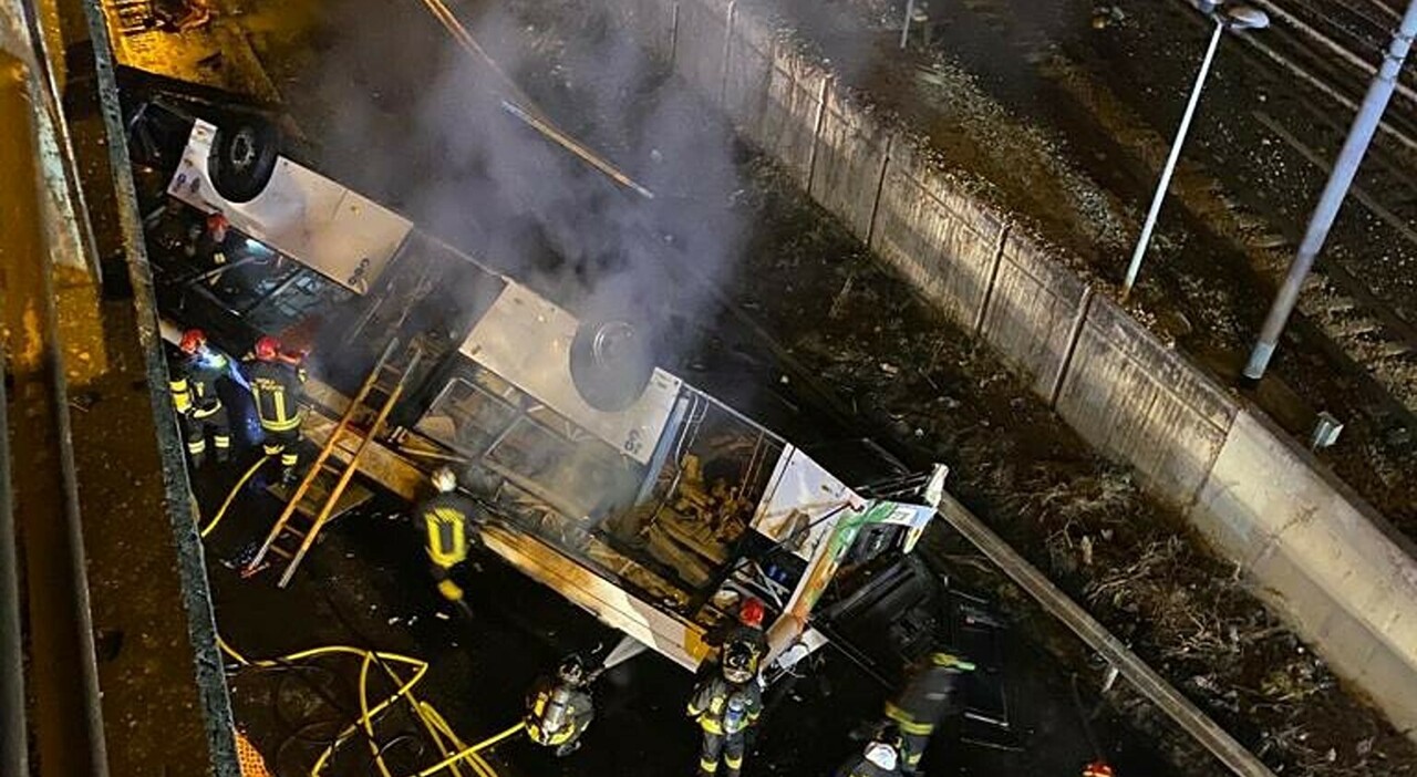 strage dell autobus chiuse le indagini salgono a 7 gli indagati per l incidente in cui morirono 22 persone