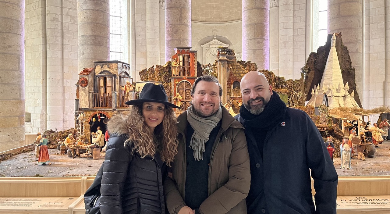 Un presepe napoletano nell?abbazia dei re a Fontevraud Un presepe napoletano nell?abbazia dei re a Fontevraud