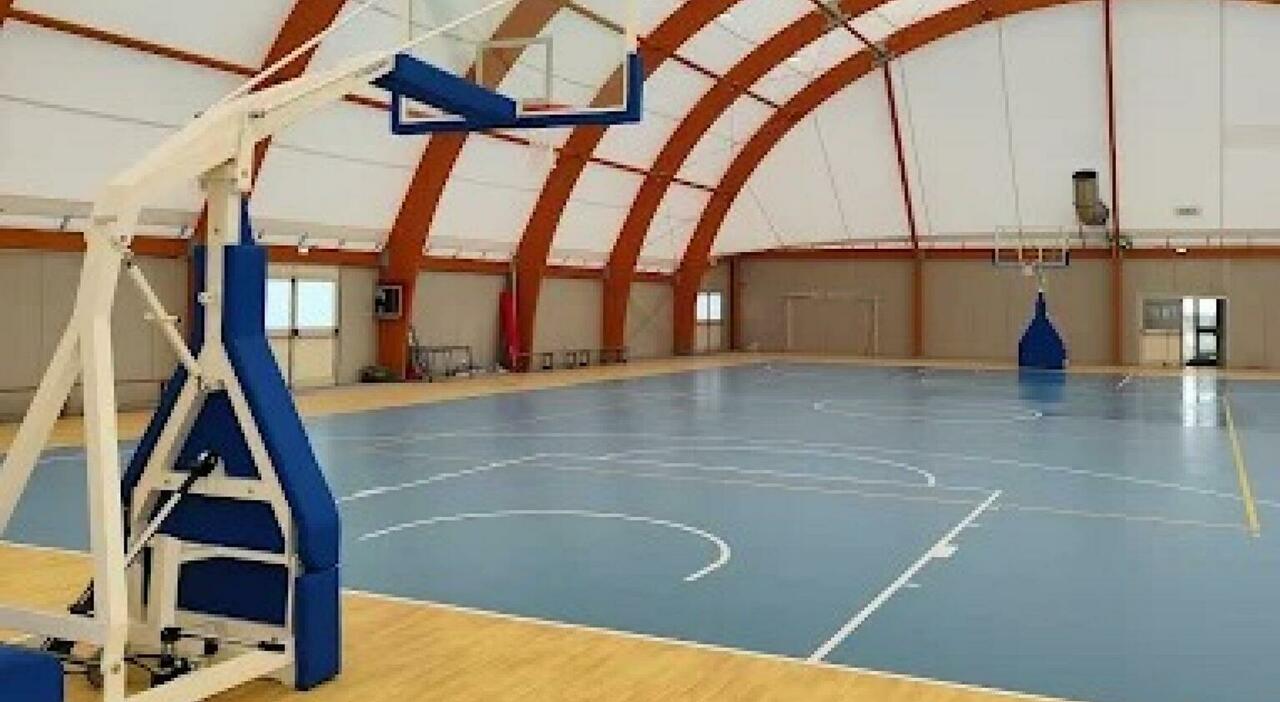 Giocatrici di volley svenute durante la partita, intossicazione da monossido di carbonio: 15 atlete in ospedale Giocatrici di volley svenute durante la partita, intossicazione da monossido di carbonio: 15 atlete in ospedale