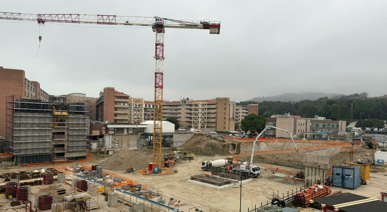 Salesi, fine lavori a dicembre 2027: il Pediatrico costerà 84 milioni (nel 2019 erano 56) Salesi, fine lavori a dicembre 2027: il Pediatrico costerà 84 milioni (nel 2019 erano 56)